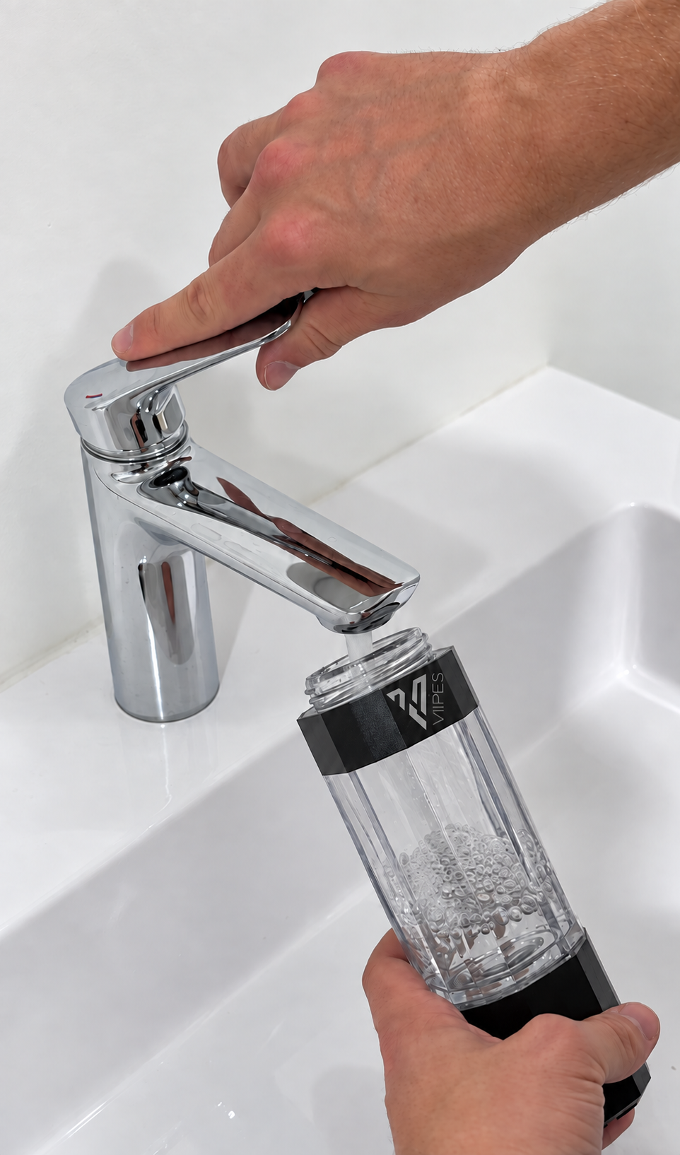 Vul de Vipes Hydrogen Fles met water